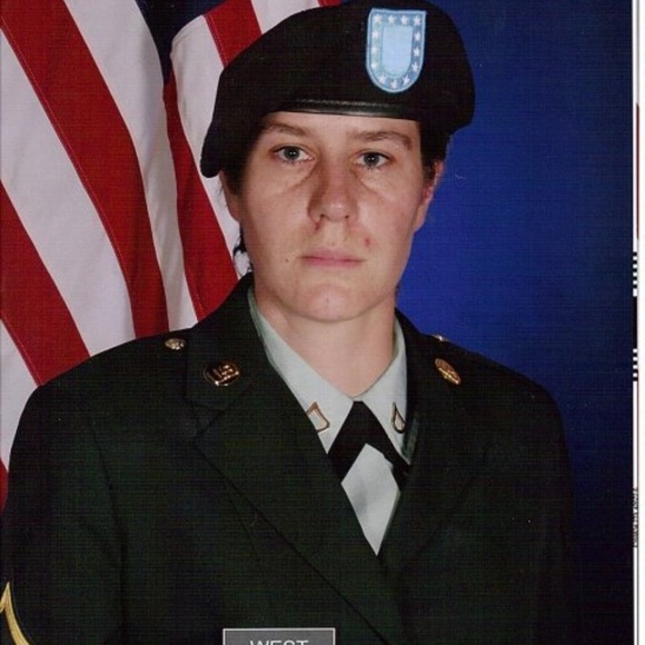 Meet your Posher, Lindsay - Picture 4 of 13